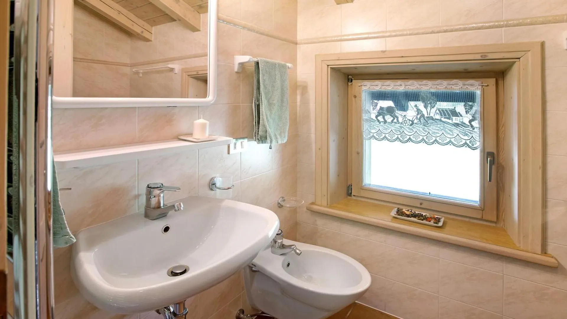 Apartment Appartamenti Lorenza 3 Baite Giotto Livigno