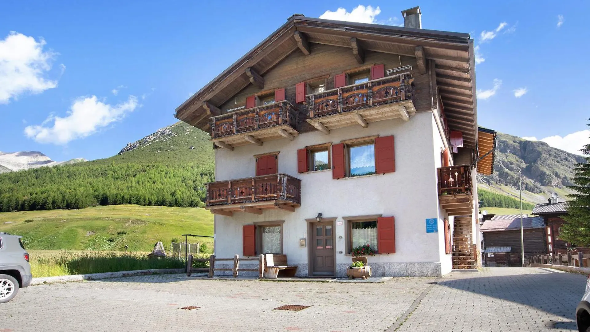Appartamenti Lorenza 3 Baite Giotto Livigno 0*,  Italy