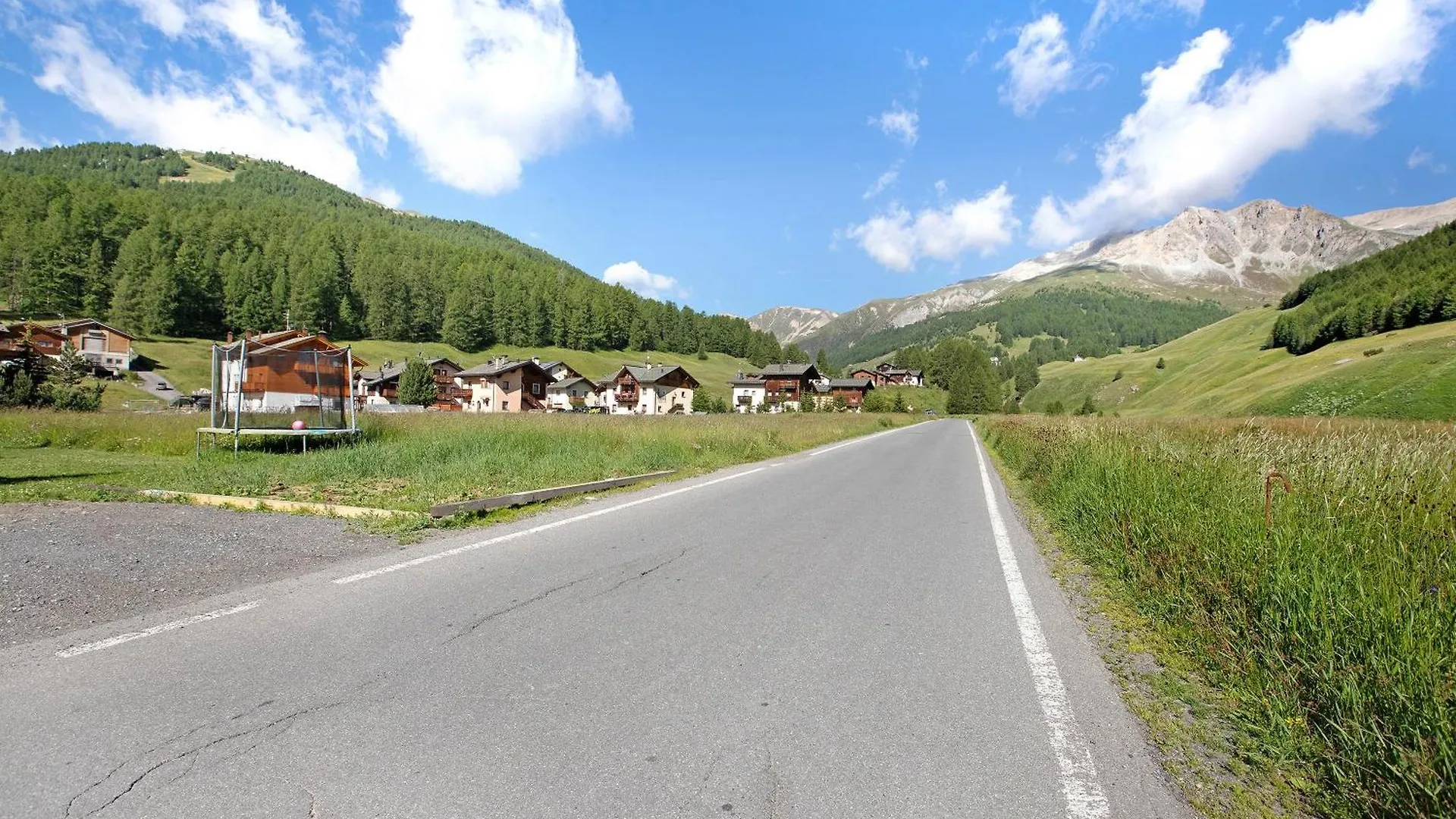 Appartamenti Lorenza 3 Baite Giotto Livigno Italy